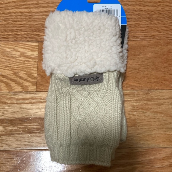 Columbia women’s mittens - Picture 1 of 4